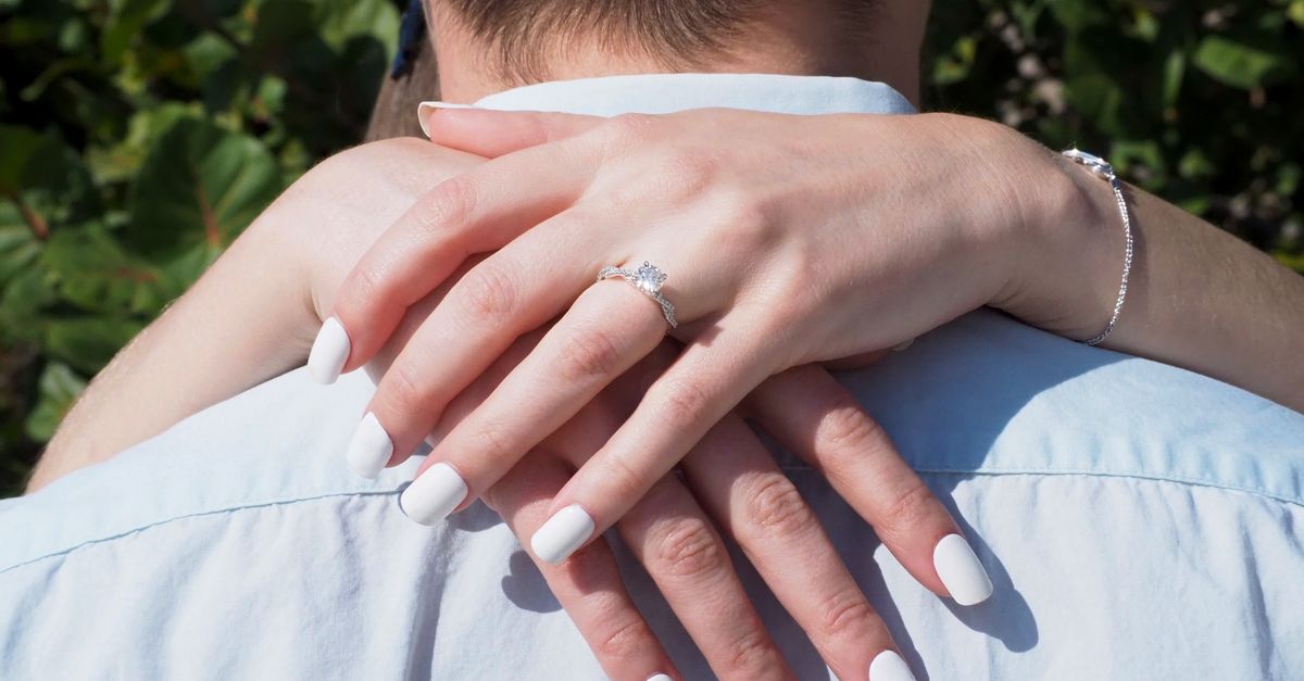 Half-Eternity Settings: Blending Classic and Contemporary Styles