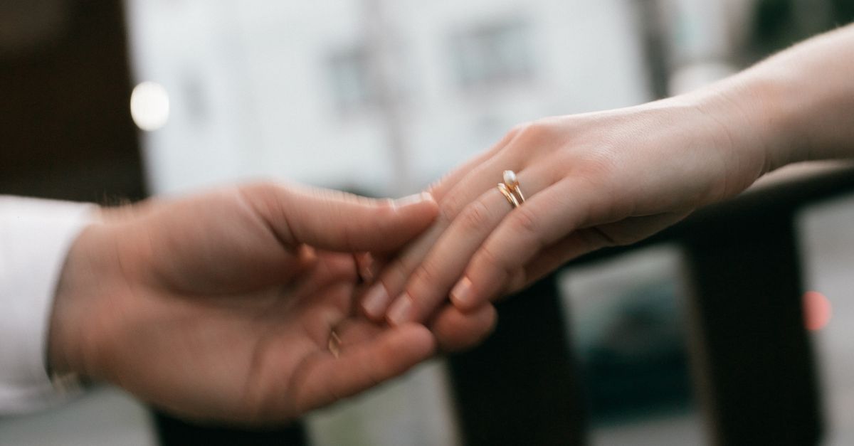 The Importance of Ring Size When Choosing Vintage Styles